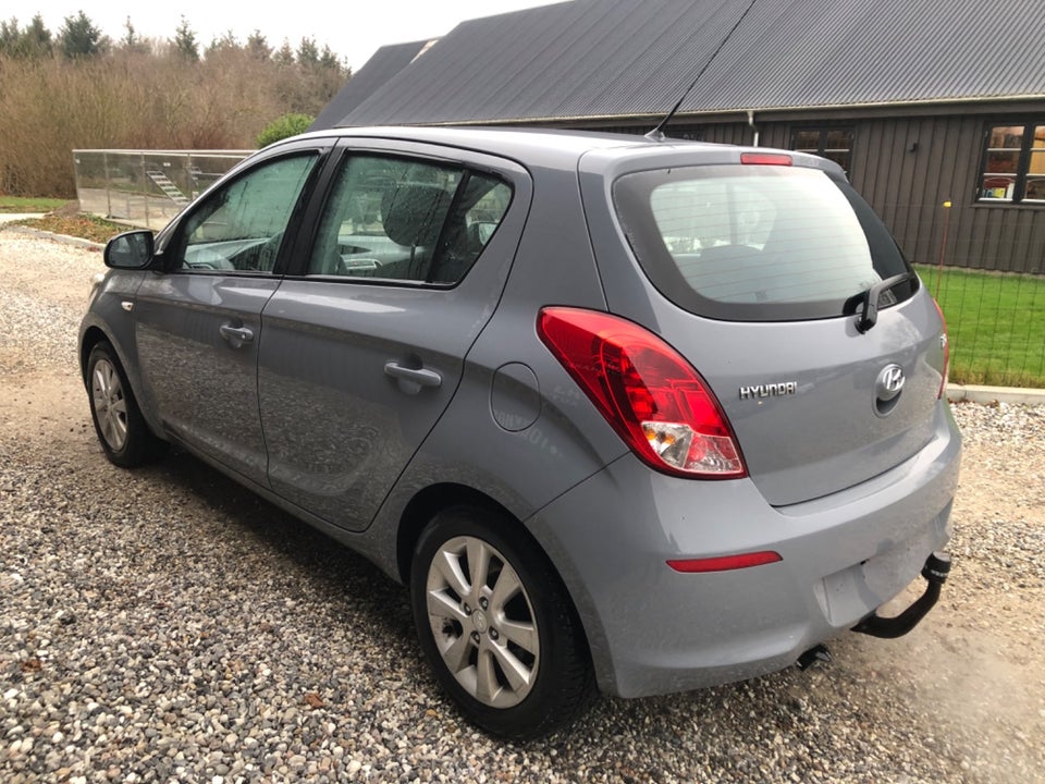 Hyundai i20 1,25 Classic XTR+ 5d