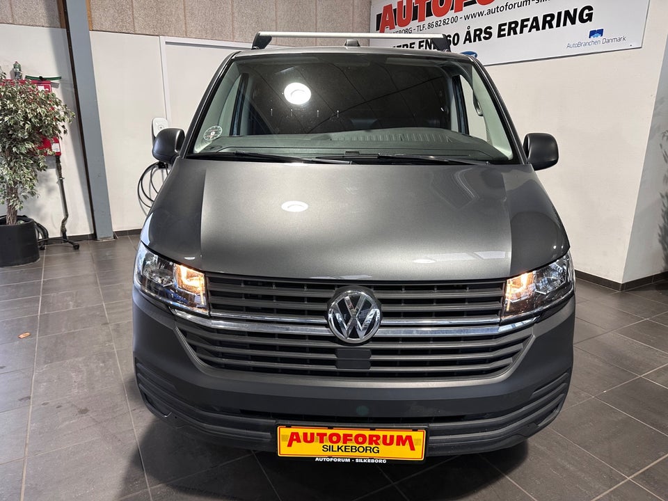 VW Transporter 2,0 TDi 150 Kassevogn DSG lang