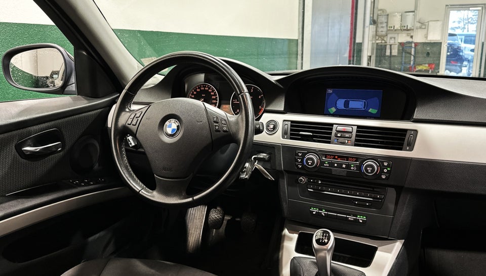 BMW 318d 2,0 Touring 5d