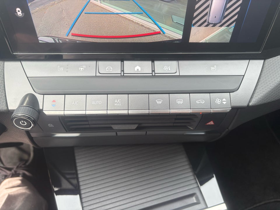 Opel Astra-e 54 Elegance Sports Tourer 5d