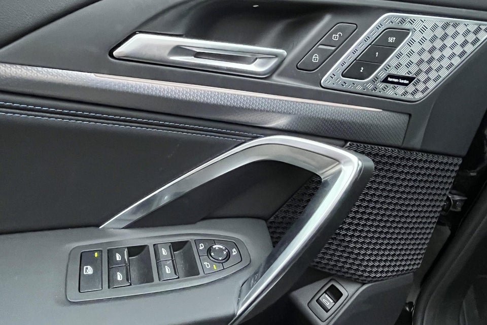 BMW iX1 eDrive20 Fully Charged M-Sport 5d