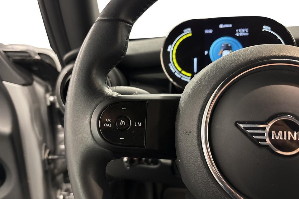 MINI Cooper SE Classic Trim 3d