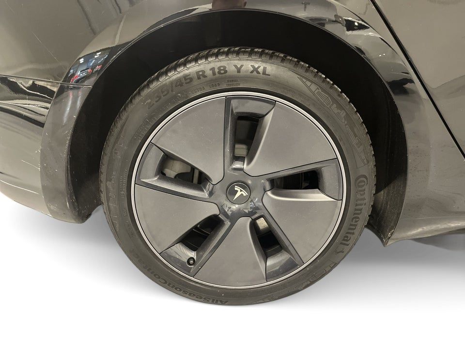 Tesla Model 3 RWD 4d