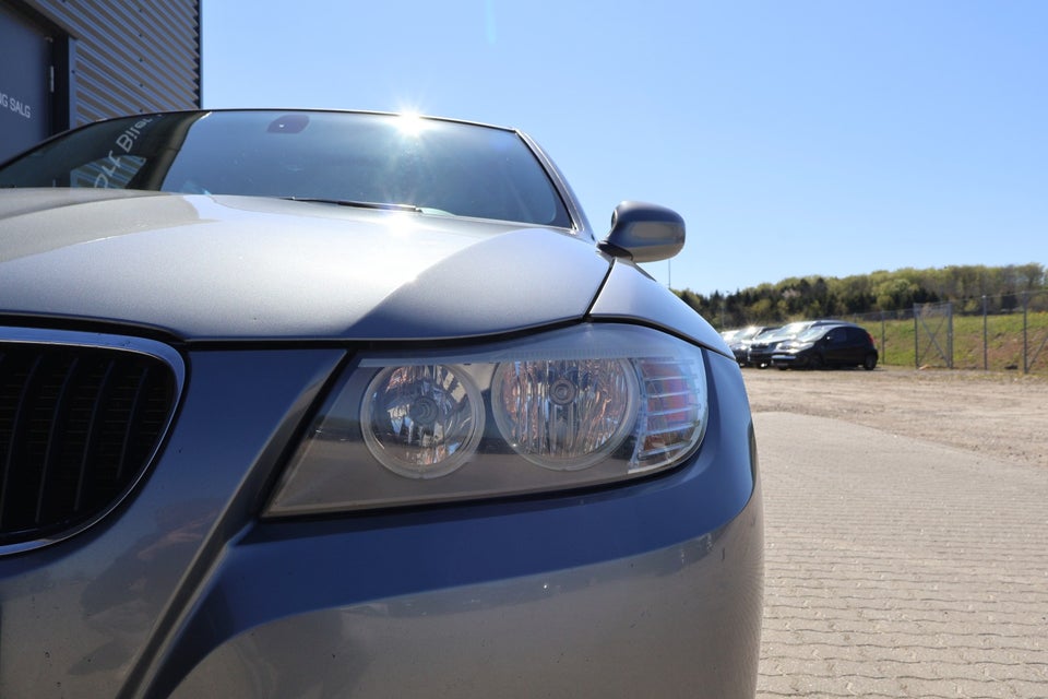 BMW 320d 2,0 Touring 5d
