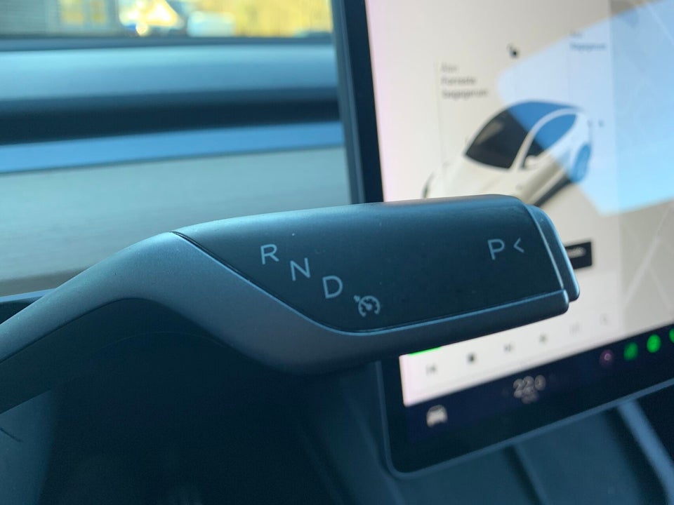 Tesla Model Y Long Range AWD 5d