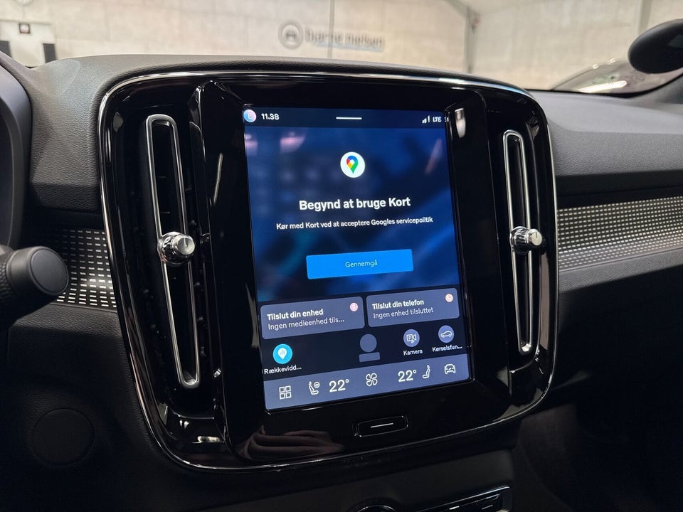 Volvo EC40 Extended Range Black Edition 5d