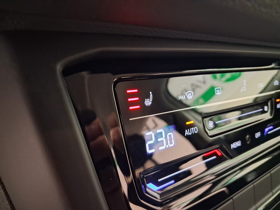 VW Touran 2,0 TDi 150 Comfortline DSG Van 5d