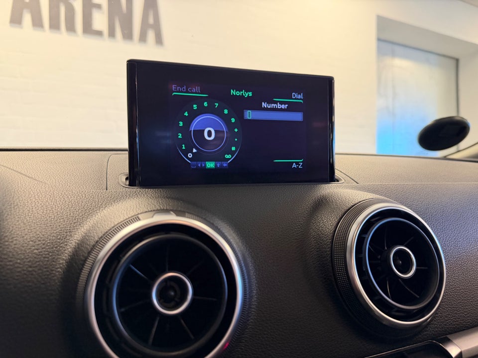 Audi A3 1,4 TFSi 122 Ambiente Sportback 5d