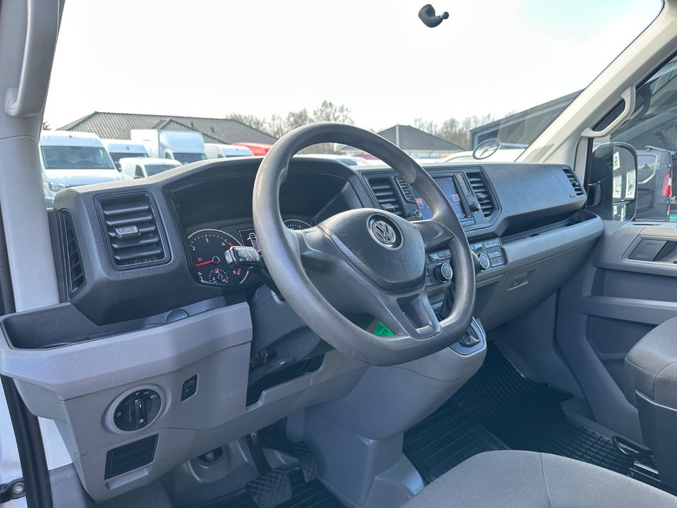 VW Crafter 35 2,0 TDi 140 Kassevogn L3H2 aut.