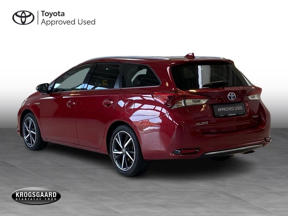 Toyota Auris 1,8 Hybrid H2 Spirit Touring Sports CVT 5d