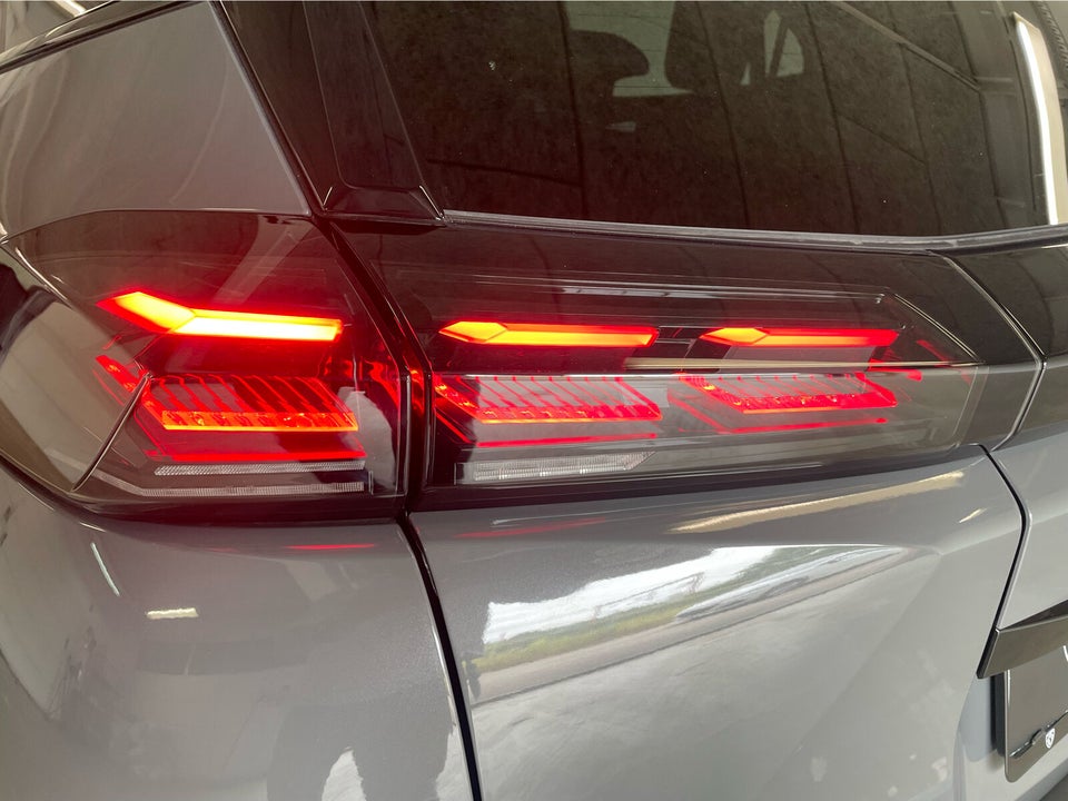 Peugeot e-2008 54 GT 5d