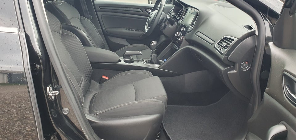 Renault Megane IV 1,2 TCe 130 Zen Sport Tourer 5d