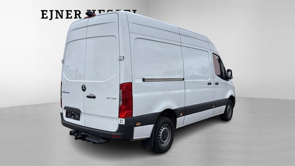 Mercedes Sprinter 317 2,0 CDi A2 Kassevogn aut. RWD