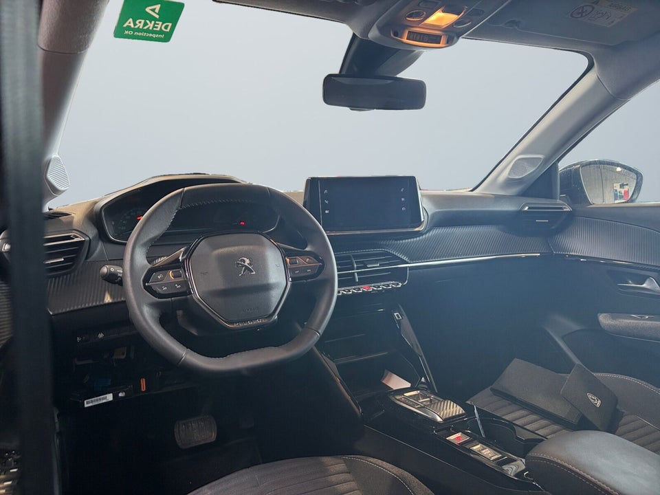 Peugeot e-208 50 Style 5d