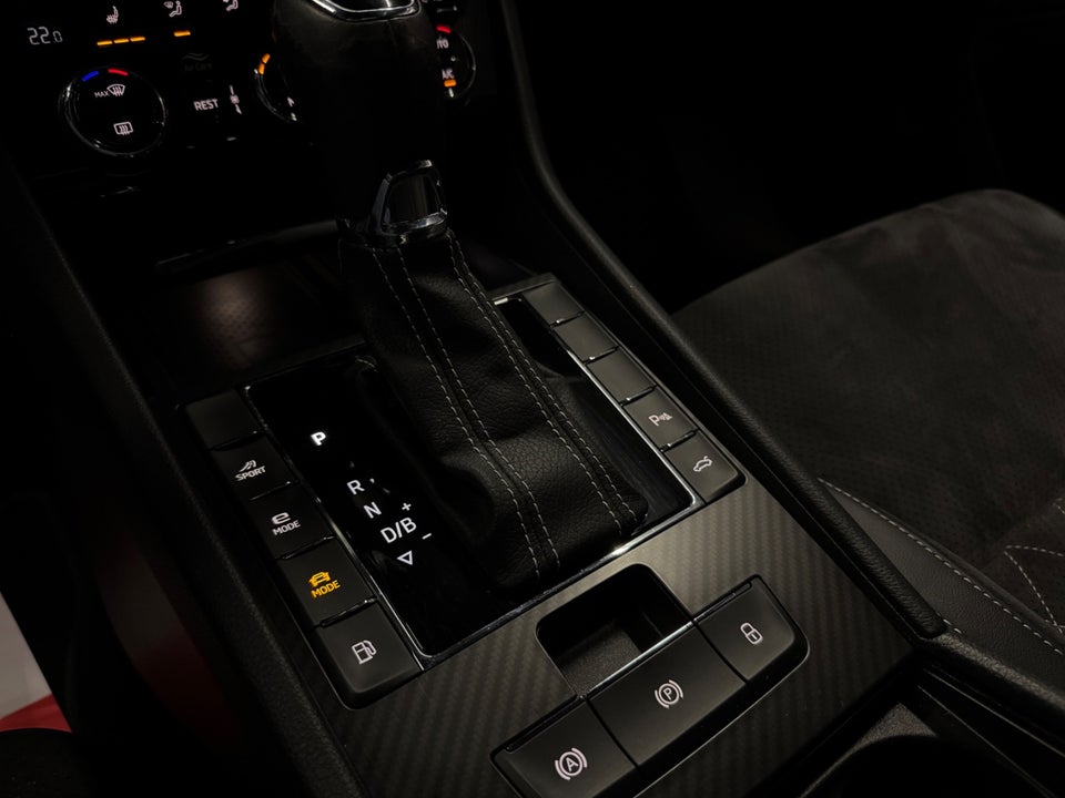 Skoda Superb 1,4 TSi iV Sportline Combi DSG 5d