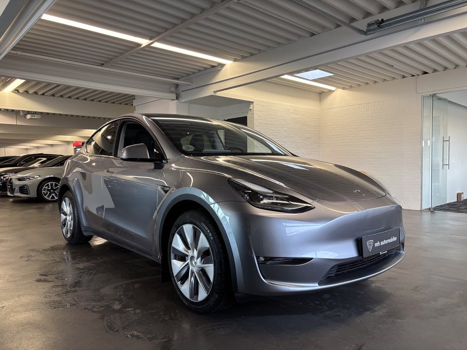 Tesla Model Y Long Range AWD 5d