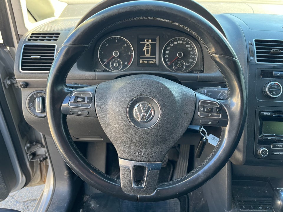 VW Touran 1,6 TDi 105 Comfortline DSG BM Van 5d