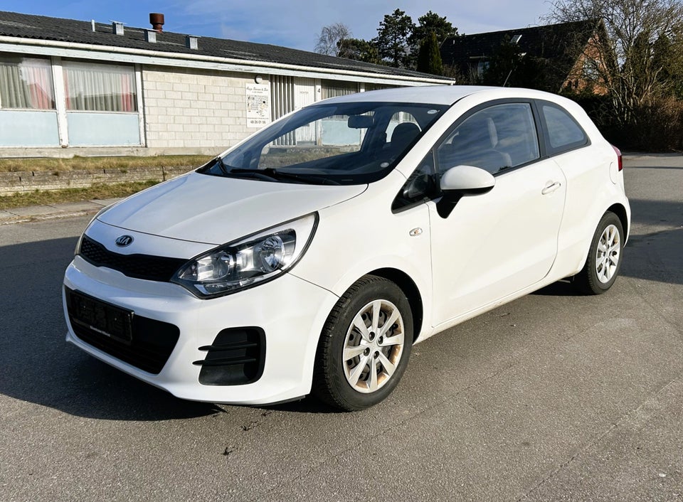 Kia Rio 1,2 CVVT Base 3d