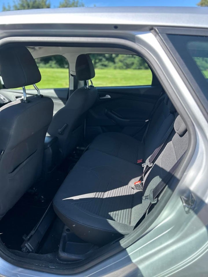 Ford Focus 1,0 SCTi 125 Business stc. 5d