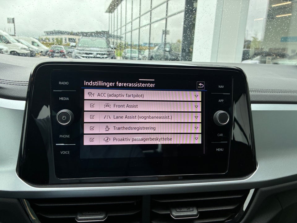 VW T-Roc 1,5 TSi 150 Life DSG 5d