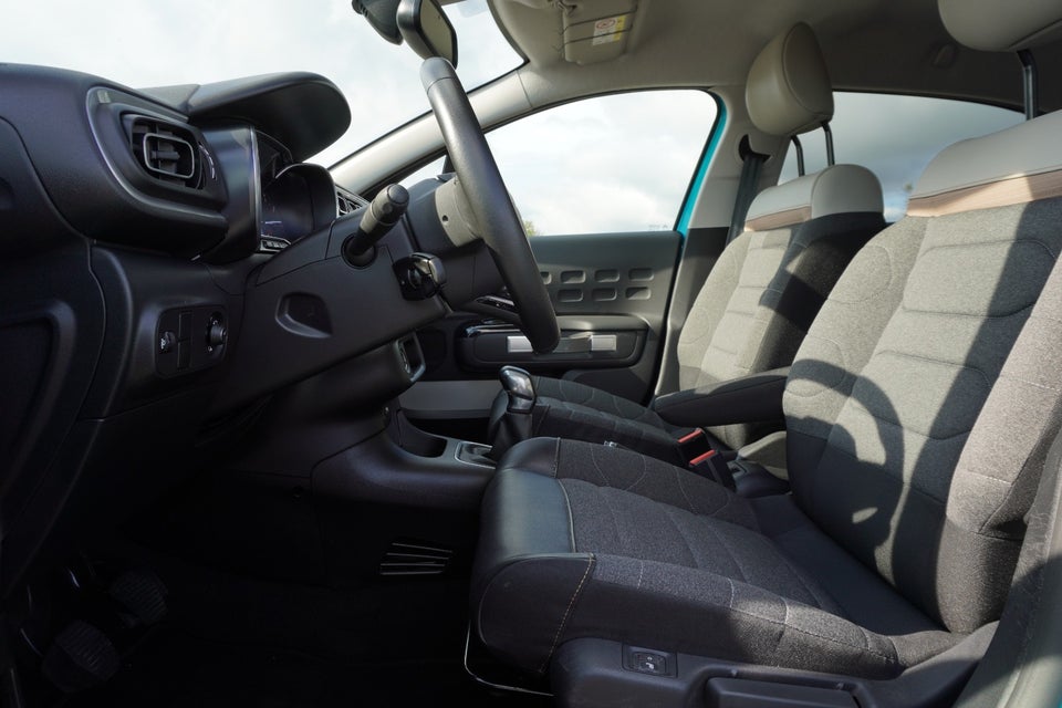 Citroën C3 1,2 PureTech 83 Shine Sport 5d