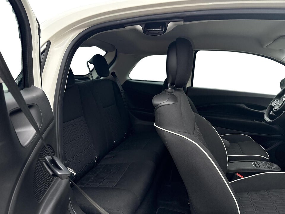 Fiat 500e 42 Icon 3+1 4d