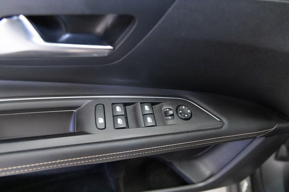 Peugeot 3008 1,6 PureTech 180 GT Line EAT8 5d