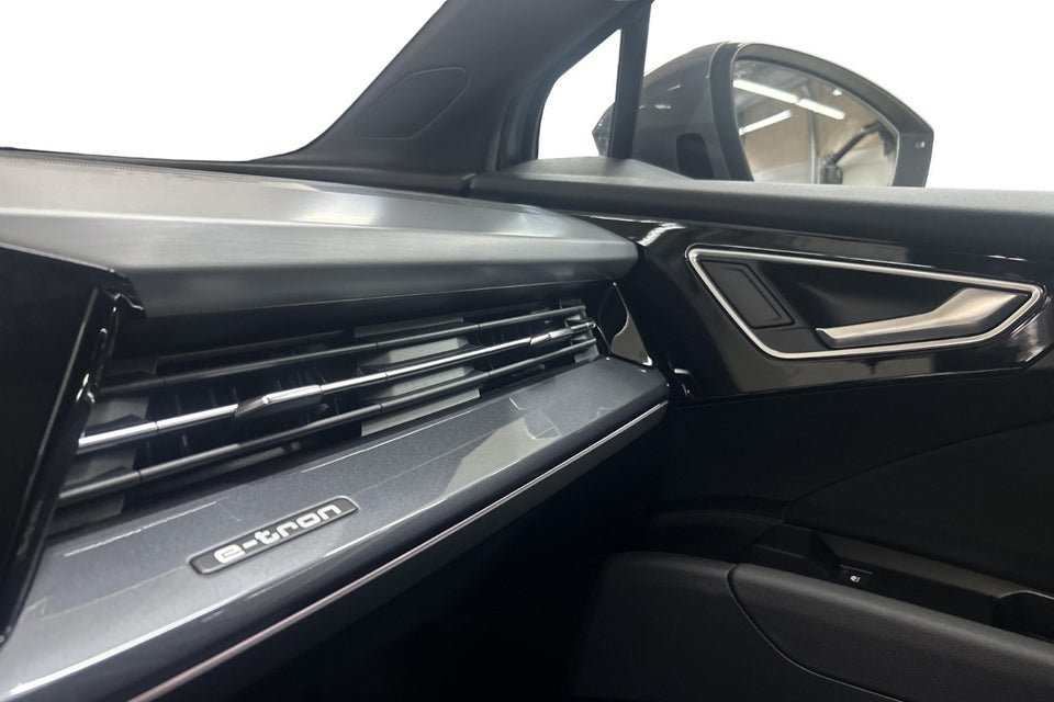 Audi Q4 e-tron 45 Progress 5d