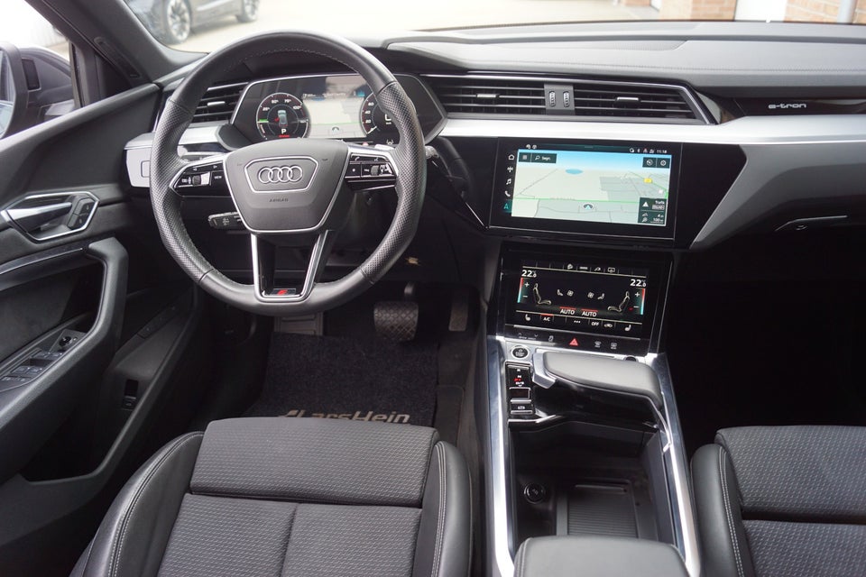 Audi e-tron 55 S-line quattro 5d