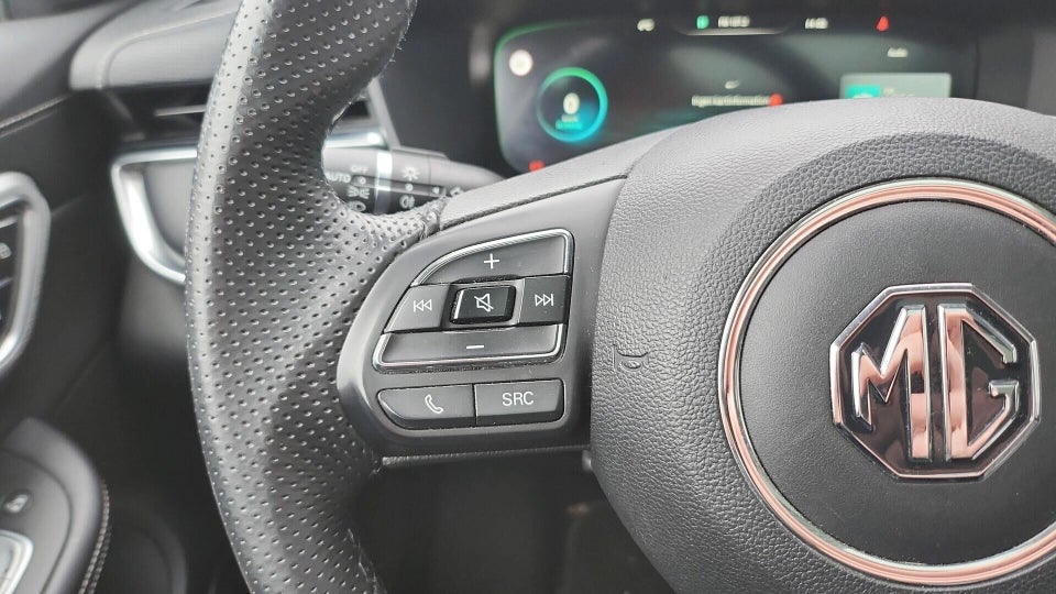 MG Marvel R Luxury 5d