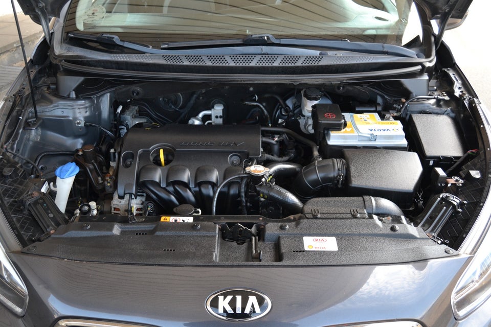 Kia Ceed 1,4 CVVT Family SW 5d