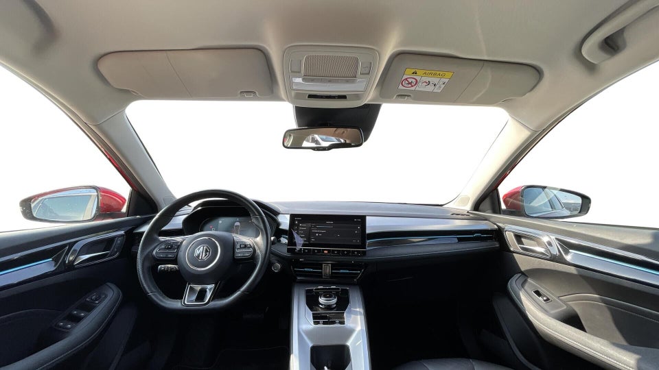 MG MG5 61 Luxury 5d