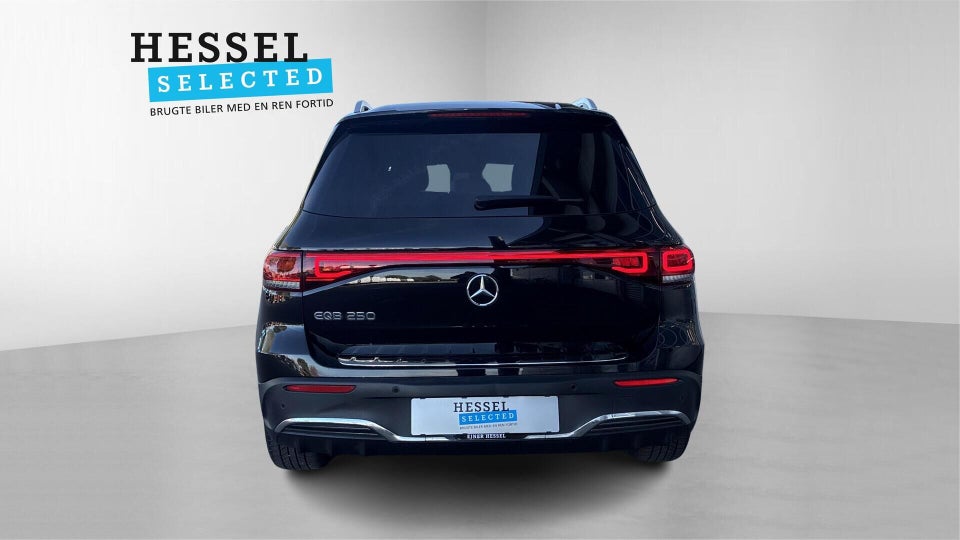Mercedes EQB250 AMG Line 5d