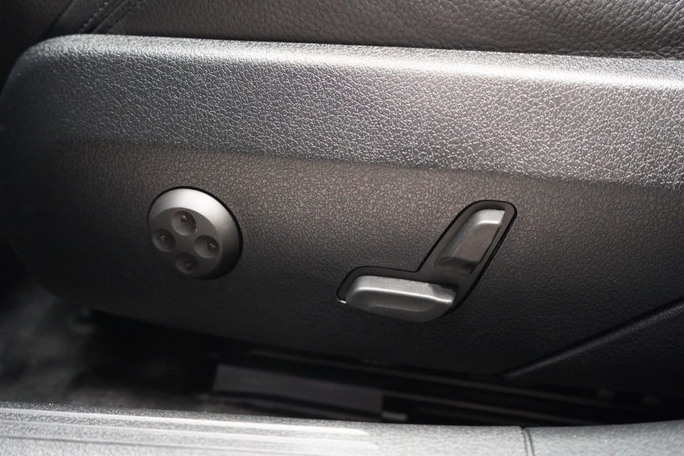 Mercedes C300 e 2,0 aut. 4d