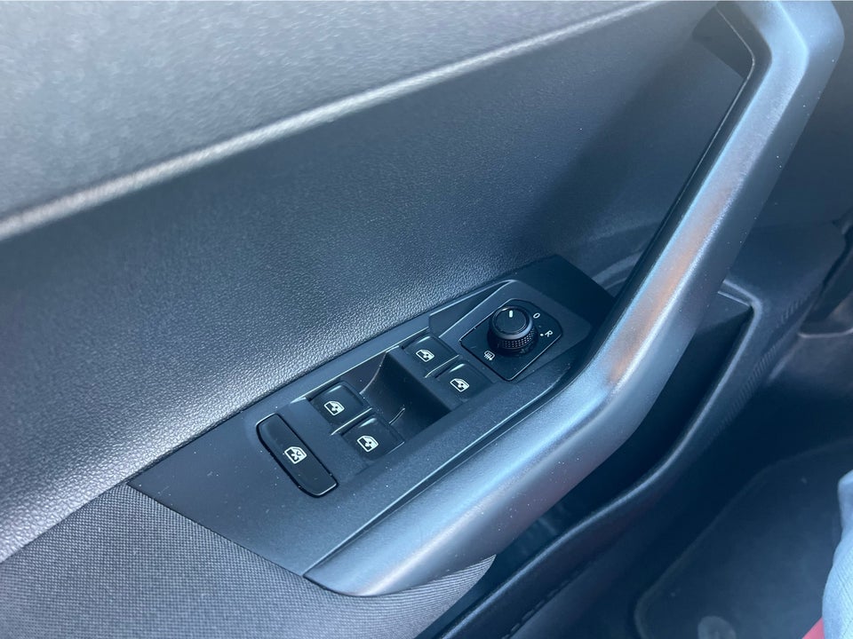 VW Polo 1,0 TSi 95 Comfortline Connect DSG 5d