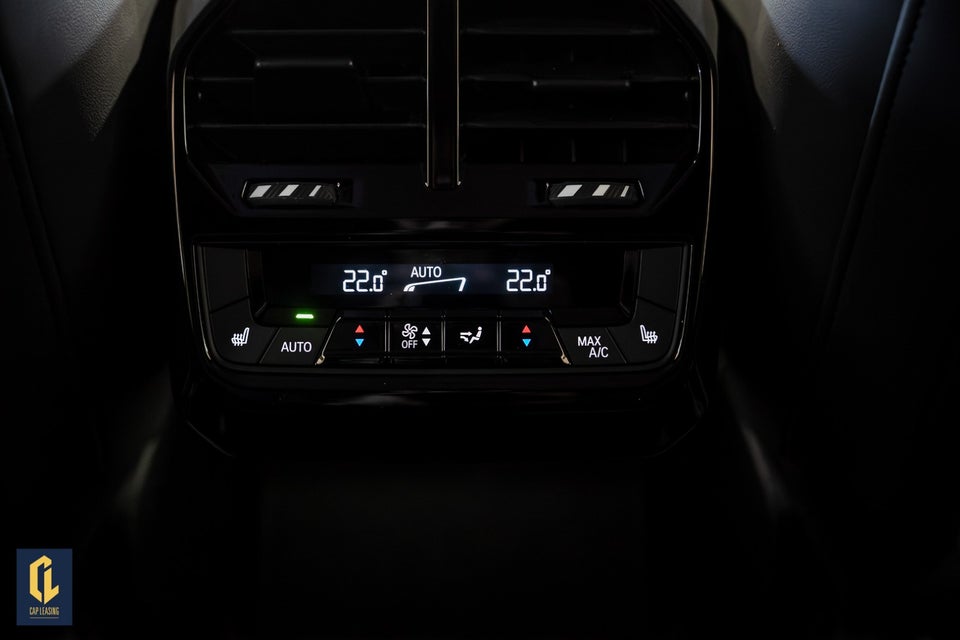 BMW iX xDrive60 Supercharged 5d