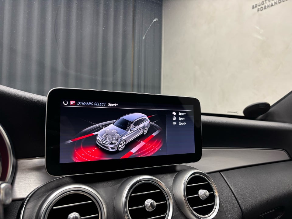 Mercedes C300 d 2,0 AMG Line stc. aut. 5d