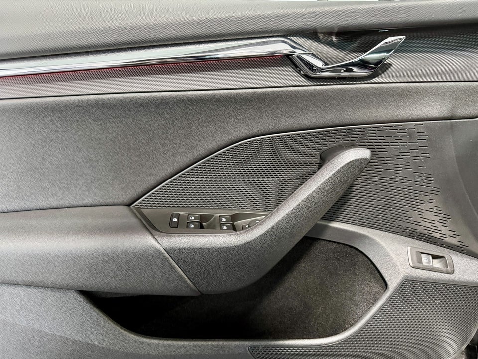 Skoda Octavia 1,4 TSi iV Plus Combi DSG 5d