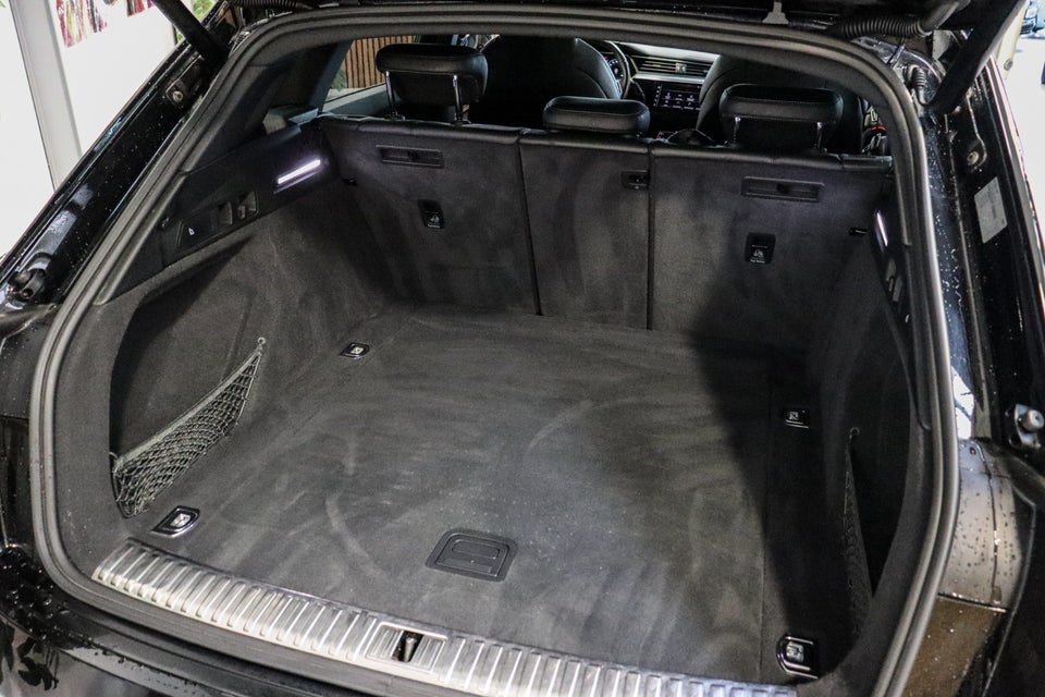 Audi e-tron 55 Advanced quattro 5d