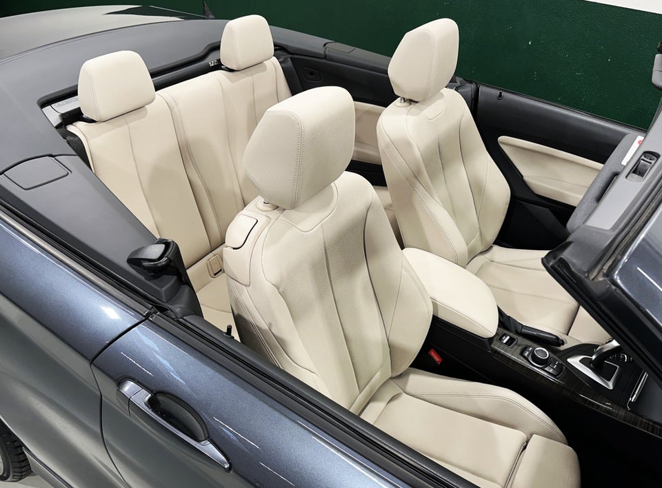 BMW 220i 2,0 Cabriolet aut. 2d