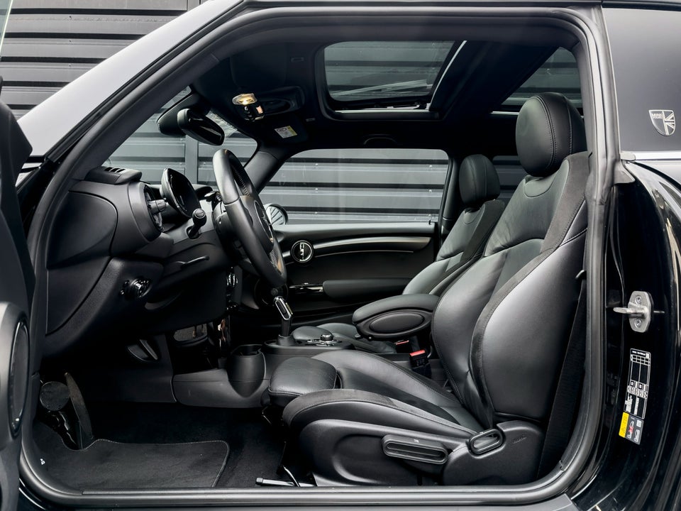 MINI Cooper SE Younique Trim 3d