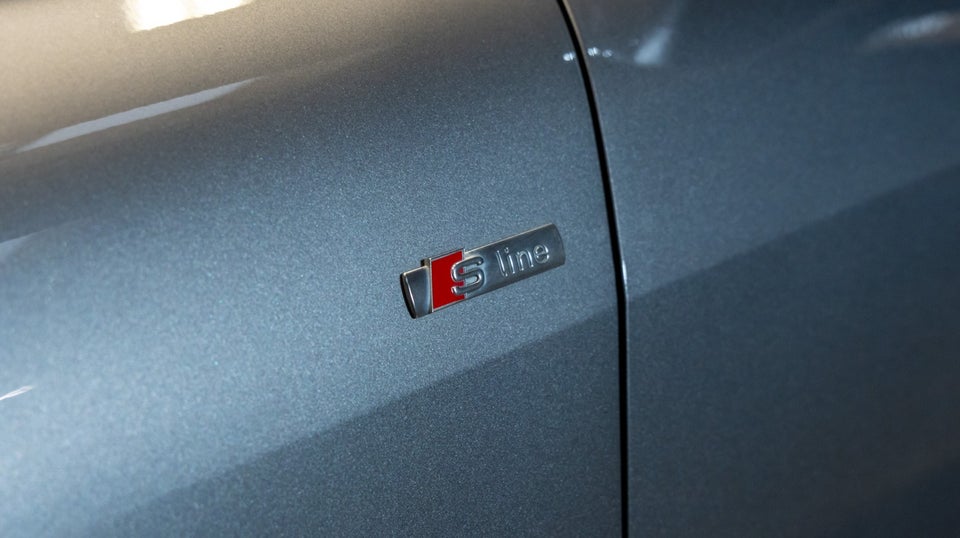 Audi Q4 e-tron 45 S-line 5d