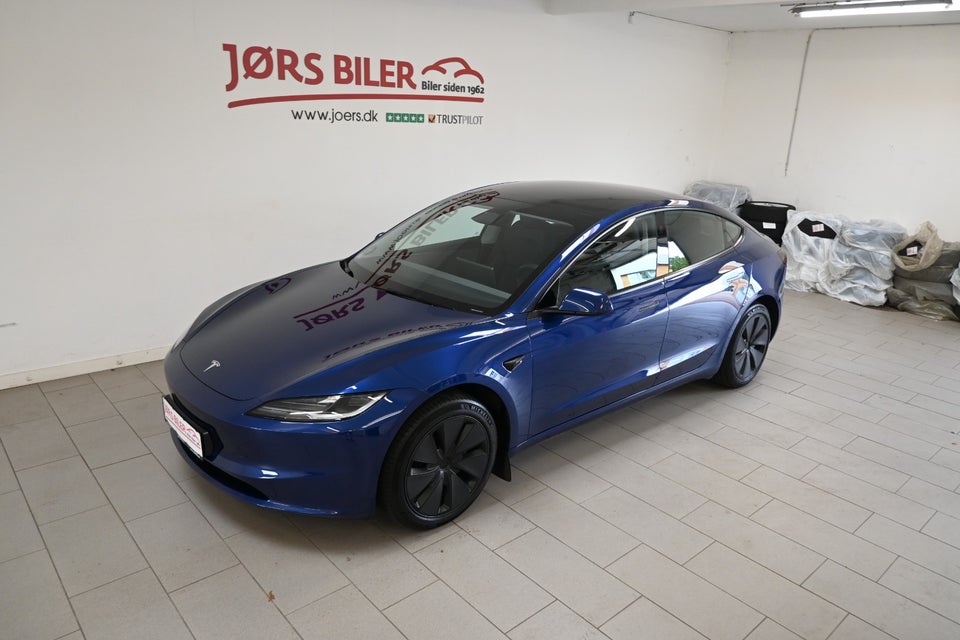 Tesla Model 3 RWD 4d