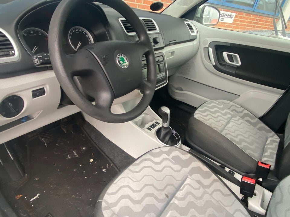 Skoda Fabia 1,4 16V Ambiente 5d