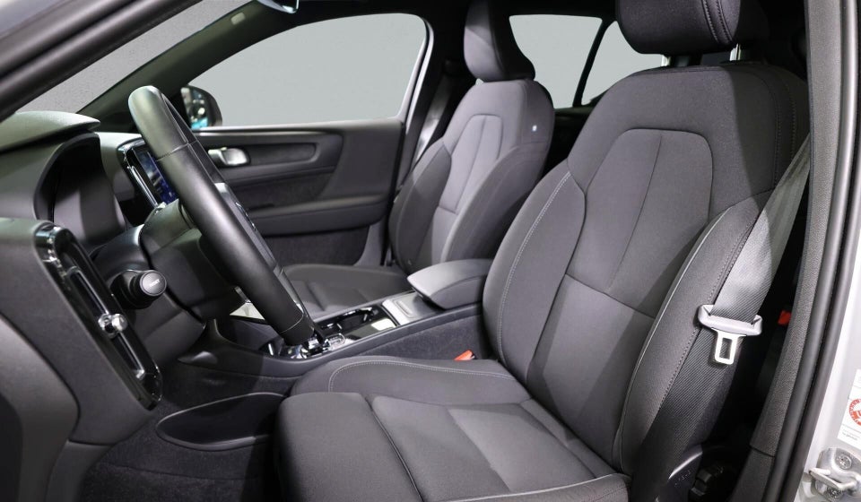 Volvo XC40 ReCharge Extended Range Plus 5d