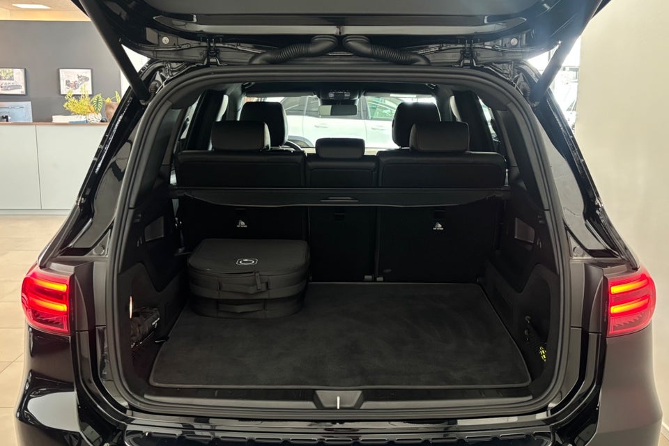 Mercedes EQB300 AMG Line 4Matic 5d