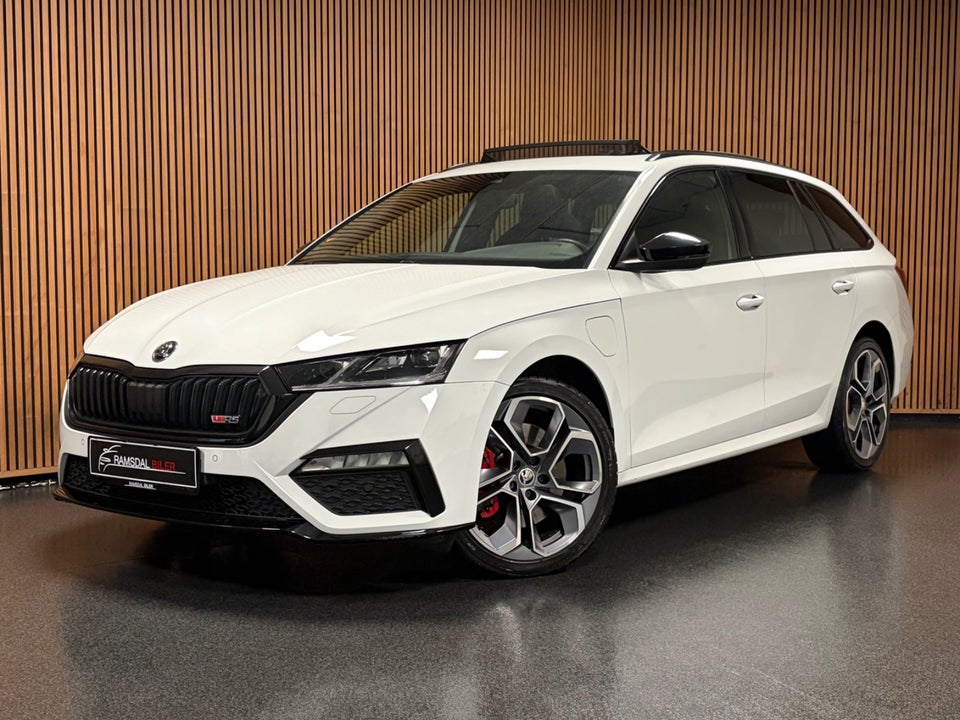Skoda Octavia 1,4 TSi iV RS Combi DSG 5d