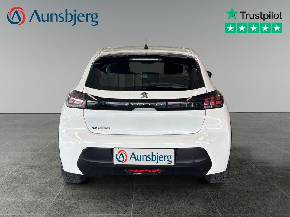Peugeot e-208 50 Active 5d