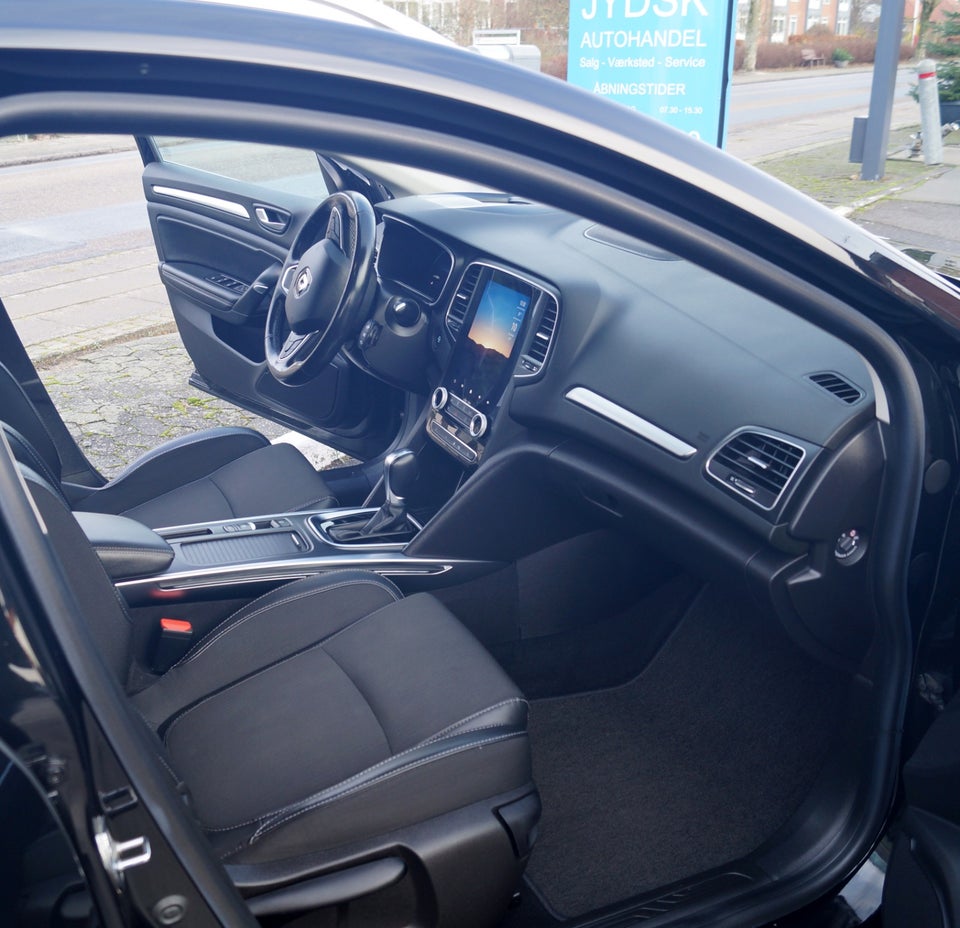 Renault Megane IV 1,3 TCe 160 Intens Sport Tourer EDC 5d