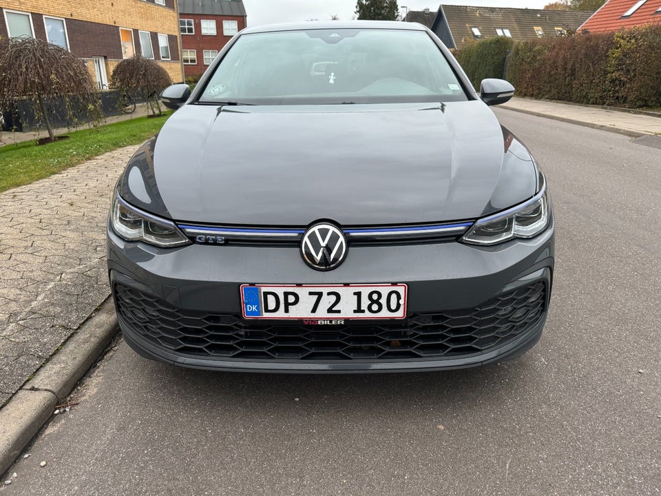 VW Golf VIII 1,4 GTE DSG 5d